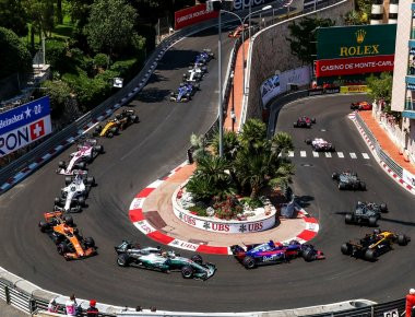 F1: Ο Βαλτέρι Μπότας ξεκινά πρώτος, ο Χάμιλτον αντιμετώπισε ατύχημα